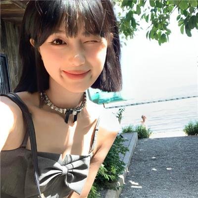 那些爱人 封面